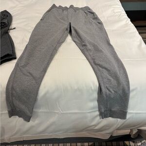 Lululemon Athletica Men's Heather Gray Joggers
